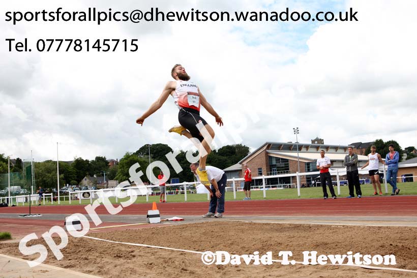 Senior mens 100 metres, EAP International Combined Events, Hexham Northumberland. Photo: David T. Hewitson/Sports for All Pics
